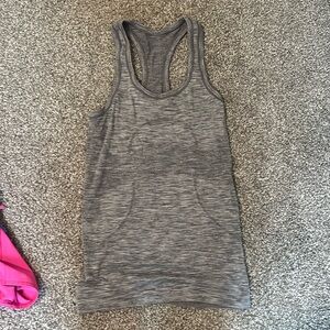 Lululemon swiftly tank